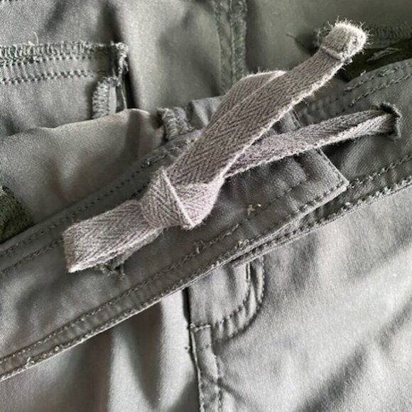 PRANA Halle Convertible Coal Grey/Gray Roll-up Pants 12 SHORT - Picture 10 of 16